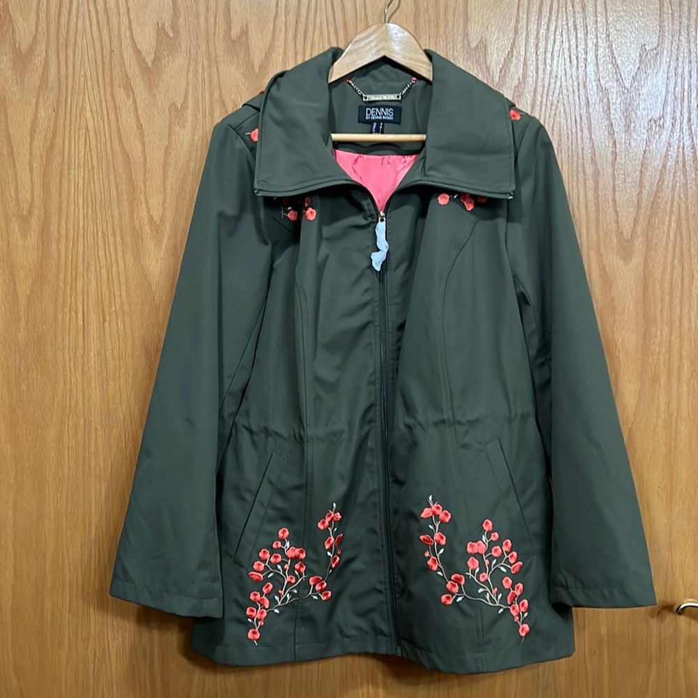 Dennis Basso Light Jacket in Olive/w Pink Embroidered Flowers & Removable Hood